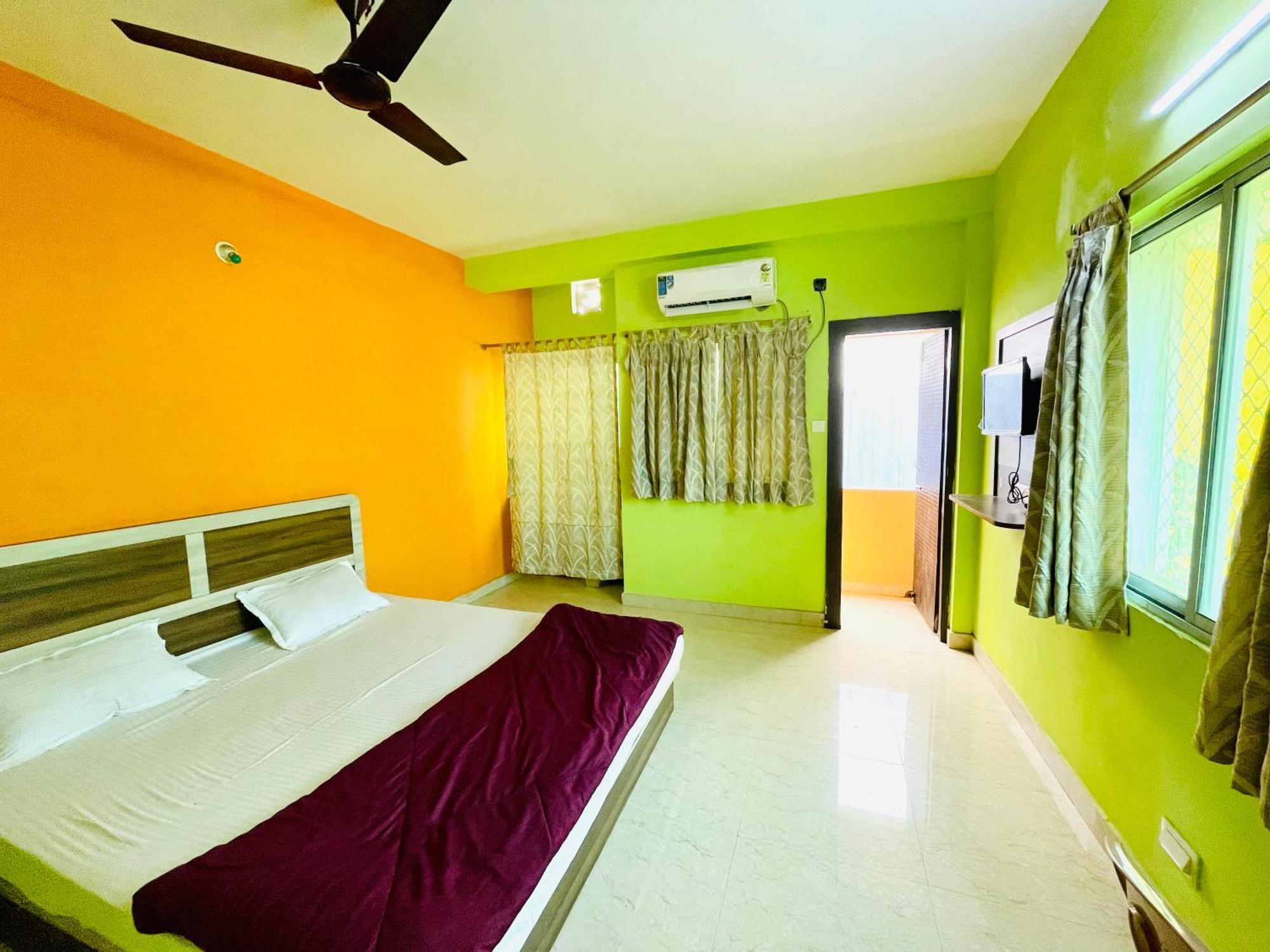 Hotel Falcon House ! Puri - Shriyash Group Exterior photo